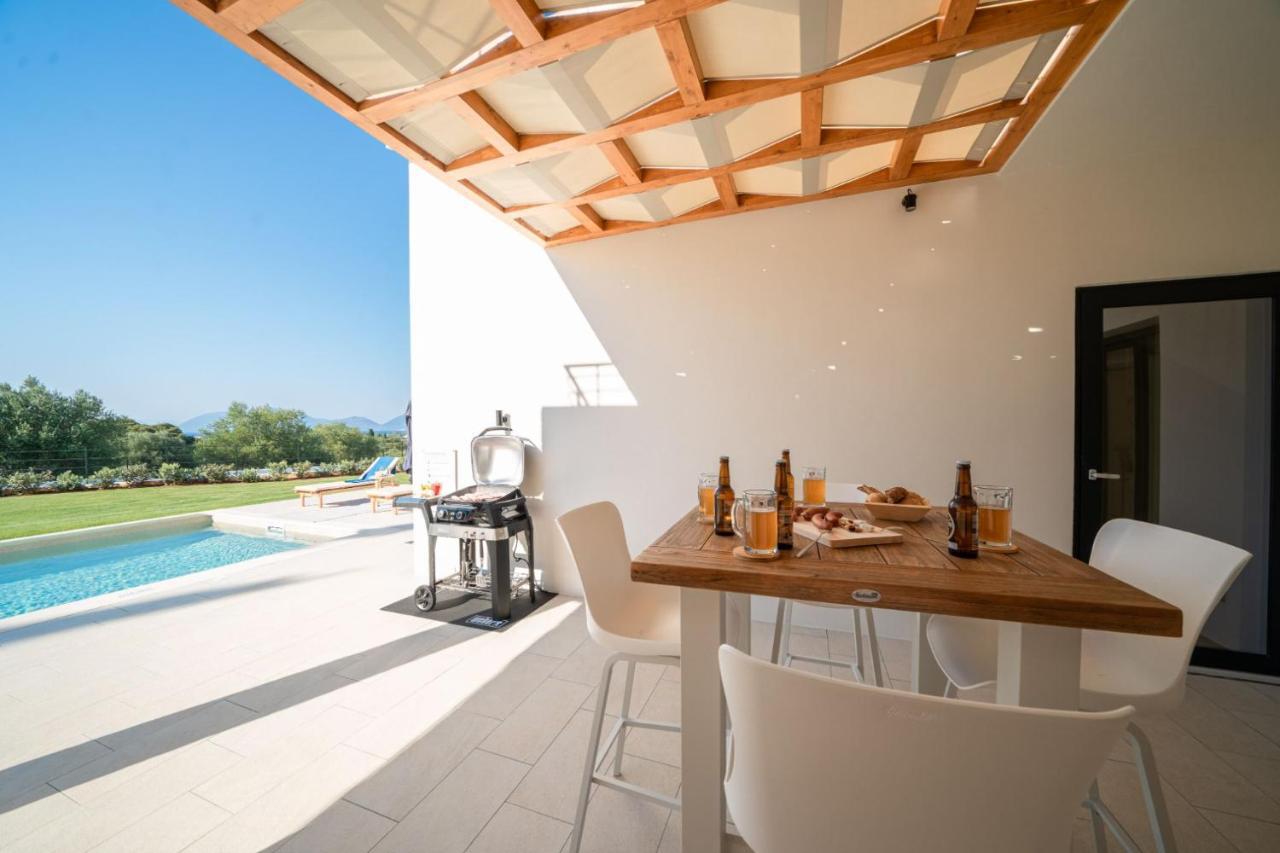 Ionian Trilogy Luxury Villas Sami  Luaran gambar